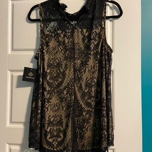 Fortune + Ivy Bellah Lace Blouse (Size Large, NWT)